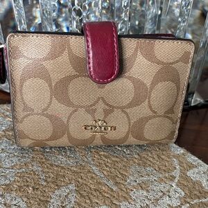 Coach Tan Signature Canvas Wallet with Berry Snap
